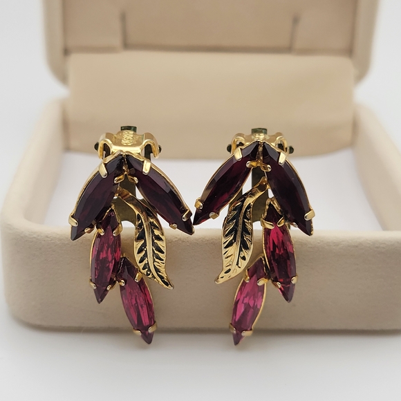 Vintage Elegant Gold and Red Leaf Earrings - Picture 5 of 6